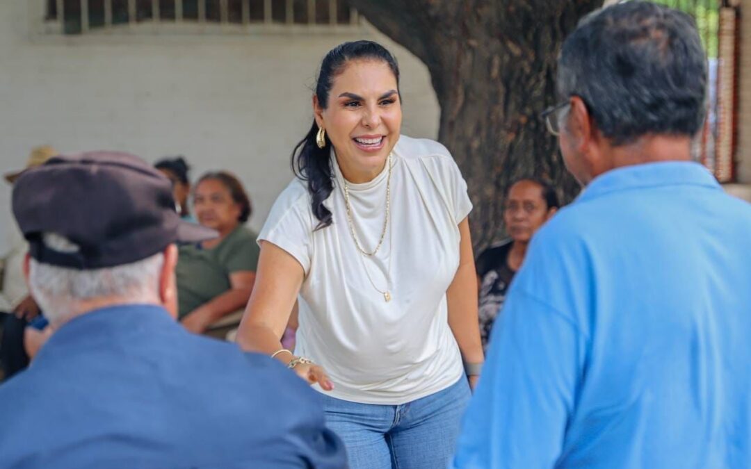 DIF de Bahía de Banderas entrega despensas a los adultos mayores de Tapachula
