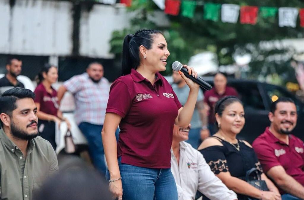 En Encuentro Contigo, Mirtha Villalvazo atiende solicitudes de vecinos de San Ignacio