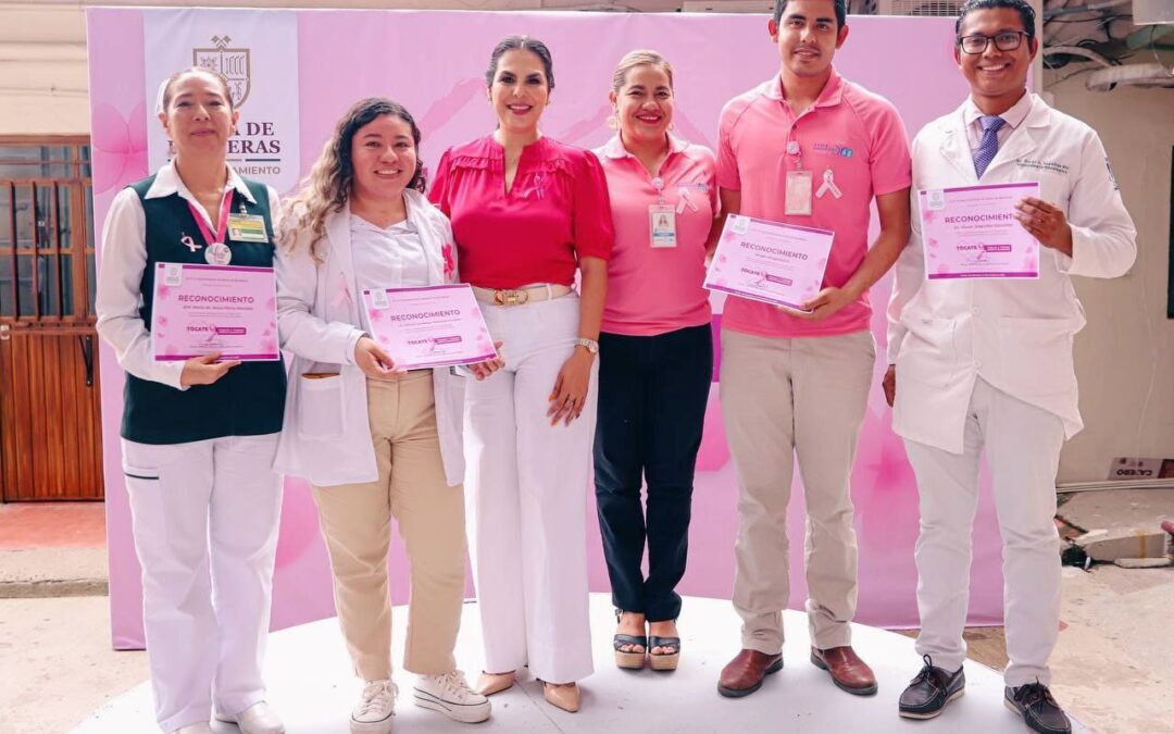 El gobierno de Bahía de Banderas se viste de rosa y conmemora el Día Internacional de la Lucha Contra el Cáncer de Mama