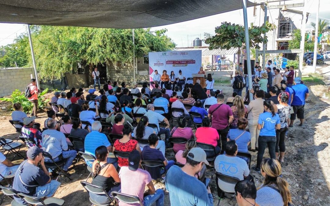 Por gestión de la alcaldesa Mirtha Villalvazo, más de 170 familias de colonias irregulares contarán con energía eléctrica