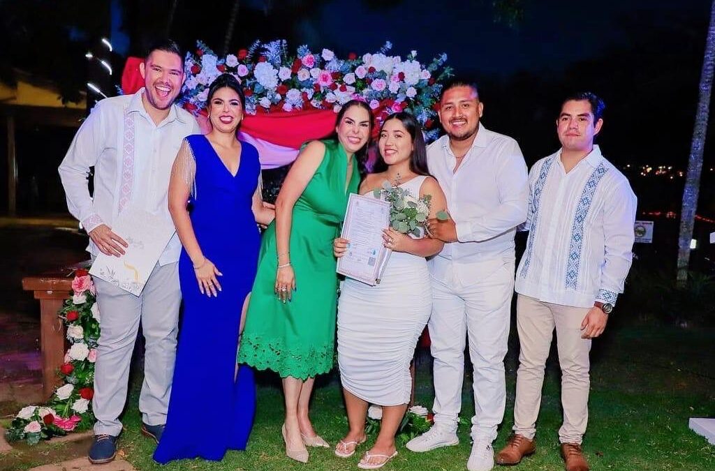 Se casan 52 parejas en las primeras Bodas Colectivas 2024 de Bahía de Banderas