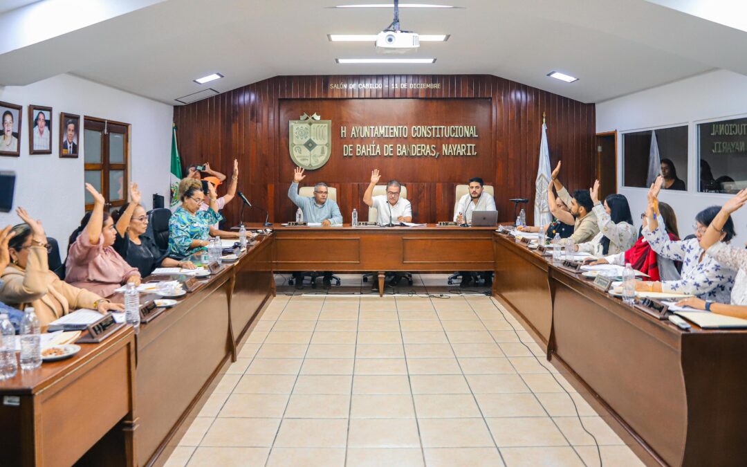 Aprueban solicitud de licencia al cargo a la presidente municipal Mirtha Villalvazo