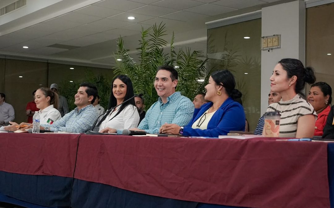 Héctor Santana presenta resultados y anuncia nuevas obras para Bahía de Banderas