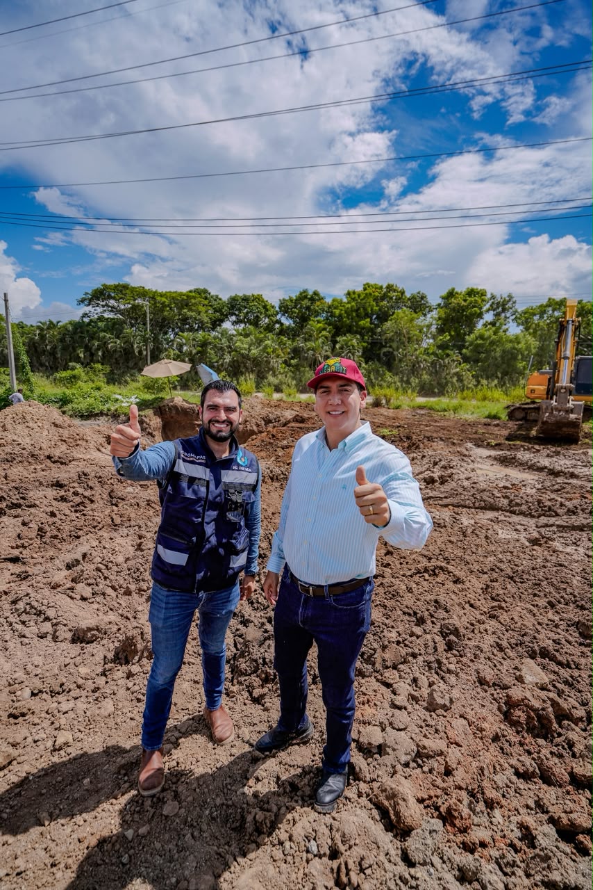 Supervisa Héctor Santana trabajos de reparación del emisor de aguas negras en La Misión