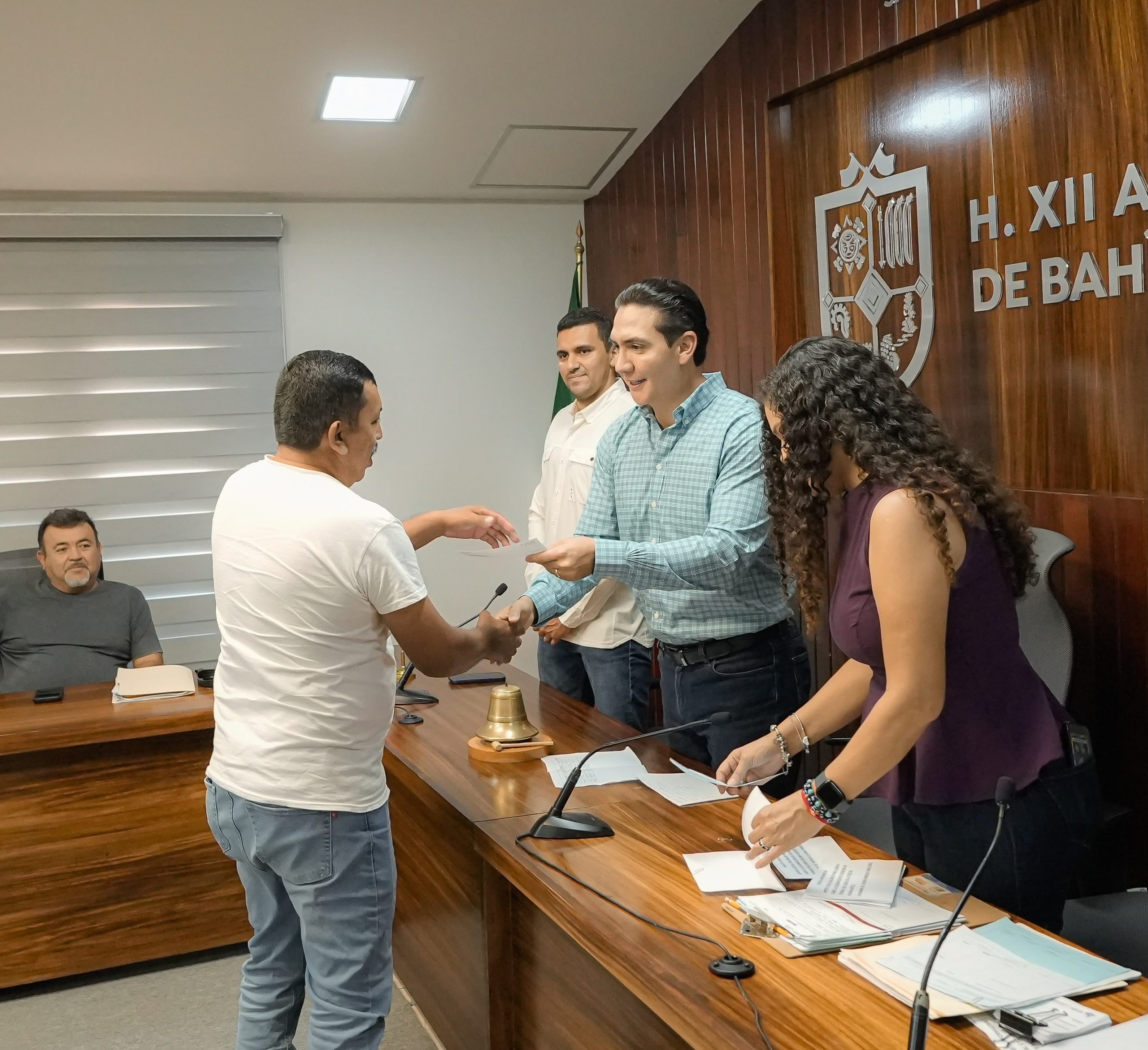 Héctor Santana refrenda compromiso con los ejidos de Bahía de Banderas